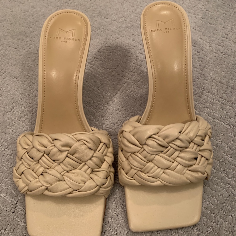 Marc Fisher Draya slide sandal - Picture 6 of 6
